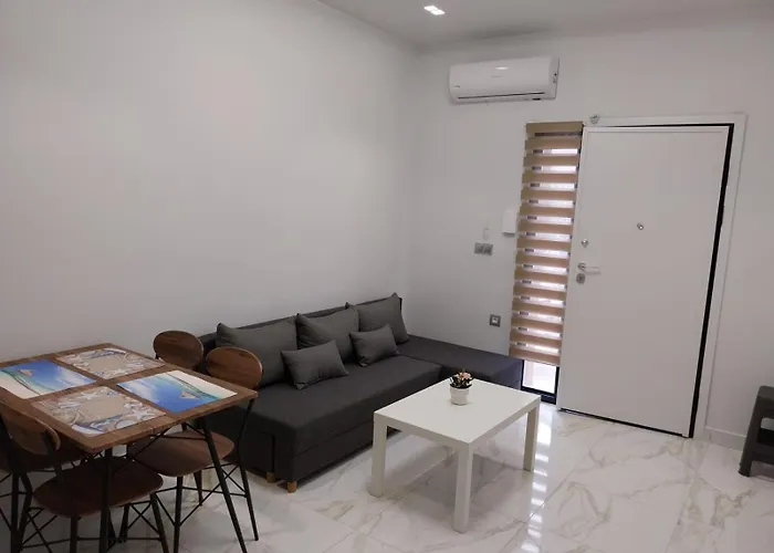 Luxury Stay By The Beach
