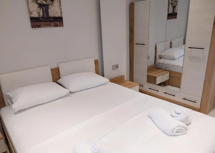 Luxury Stay By The Beach
