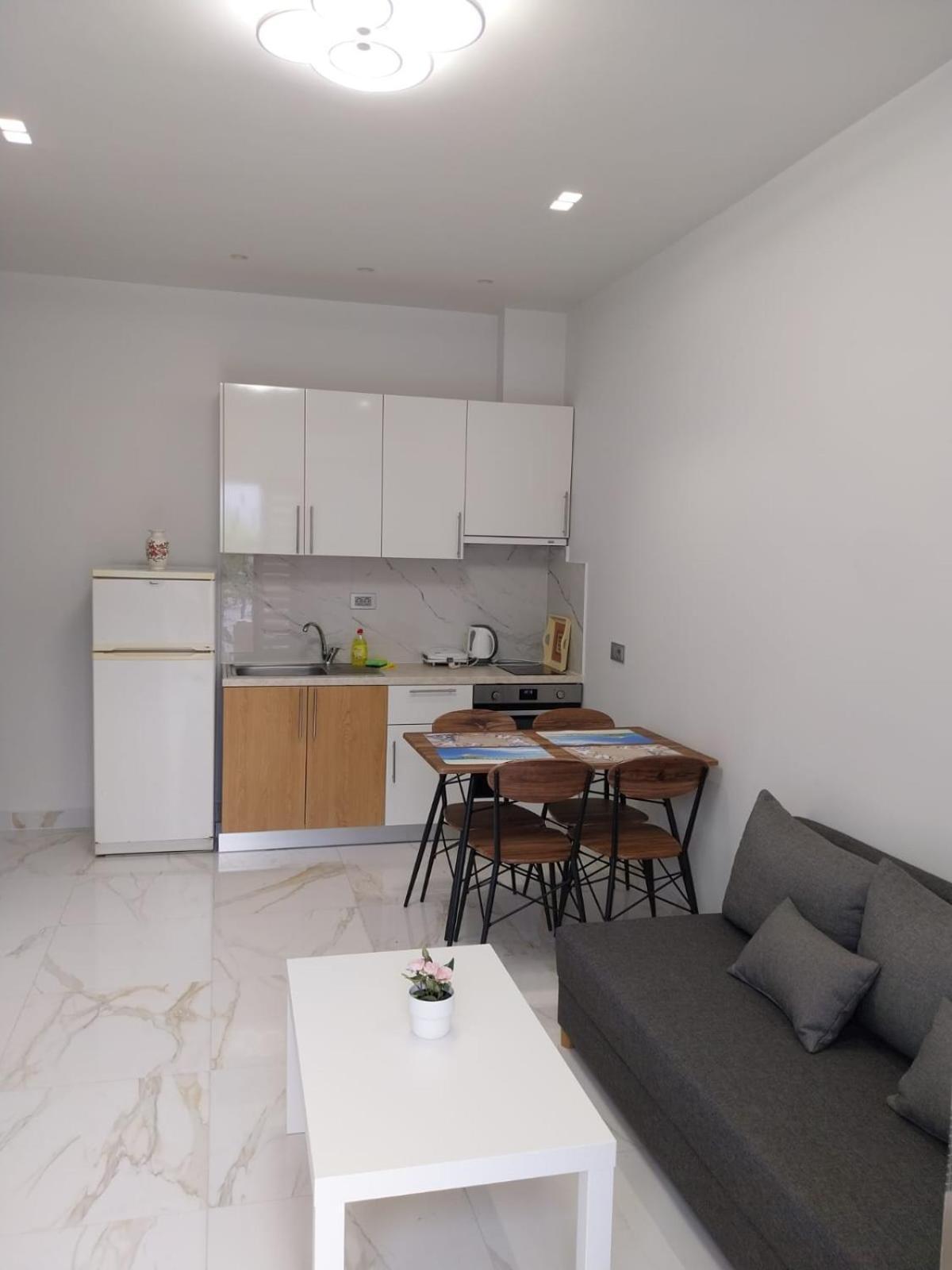 Apartment Luxury By The Neo Epivates